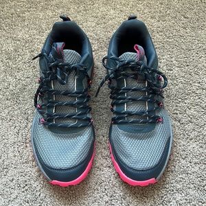 REEBOK SNEAKERS SHOES SIZE 8